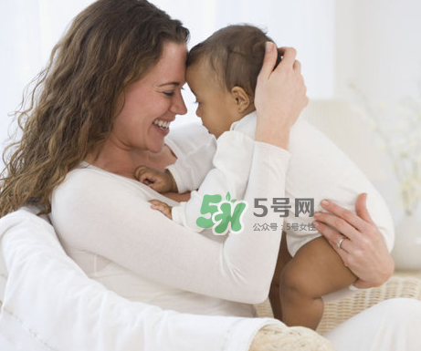 哺乳期上火對寶寶有什么影響？哺乳期上火會影響寶寶上火嗎？