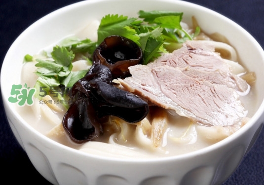 燴面是哪里的特產(chǎn)？燴面是酸性還是堿性