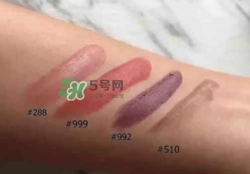 迪奧雙色夾心唇膏多少錢？dior迪奧夾心唇膏上市時間