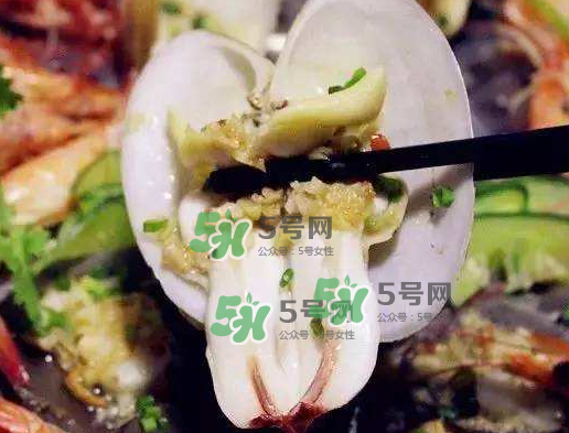 花蛤沒(méi)開(kāi)口能吃嗎？花蛤不張嘴是不是死了？