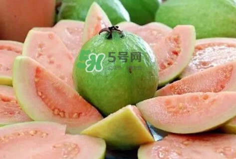 芭樂要削皮嗎？吃芭樂有什么好處？