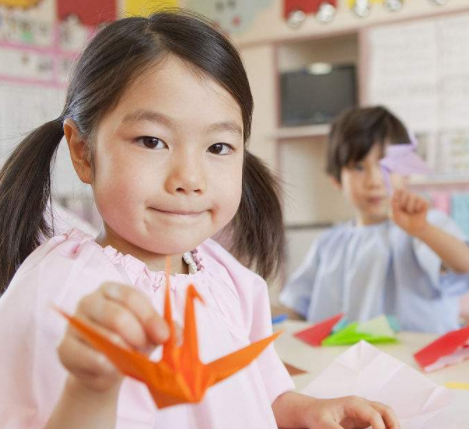 孩子在幼兒園受欺負(fù)怎么辦？孩子在幼兒園不合群怎么辦？
