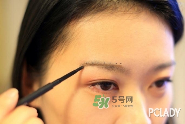 mac眉筆怎么用？mac魅可眉筆怎么削