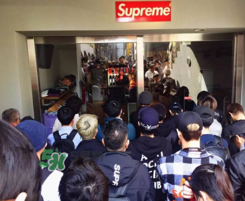 supreme噴錢槍多少錢？supreme鈔票槍價格
