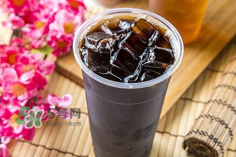 仙草凍是什么？仙草粉怎么煮成仙草凍