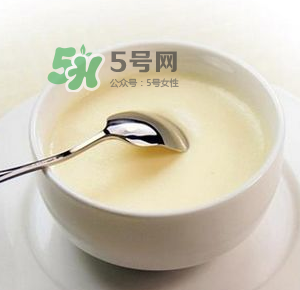 牛初乳粉什么時候吃最好？牛初乳粉的吃法是怎么樣的？
