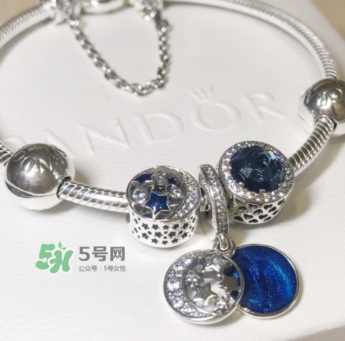 pandora復(fù)古夜空手鏈多少錢？潘多拉繁星夜空手鏈專柜價(jià)格