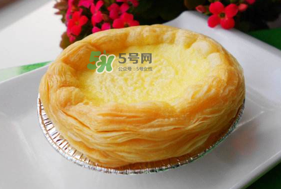 烤蛋撻烤箱預(yù)熱要多久？烤蛋撻用上火還是下火？