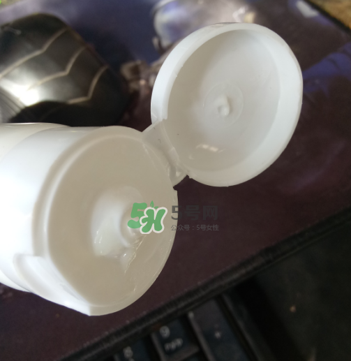 佐薇洗面奶怎么樣？佐薇潔面乳好用嗎？