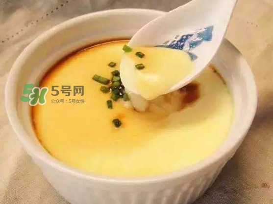 蒸雞蛋是冷水上鍋蒸嗎？蒸雞蛋是用冷水還是熱水？