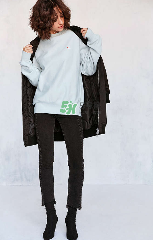 champion reverse weave套頭衫多少錢(qián)？champion糖果衛(wèi)衣價(jià)格