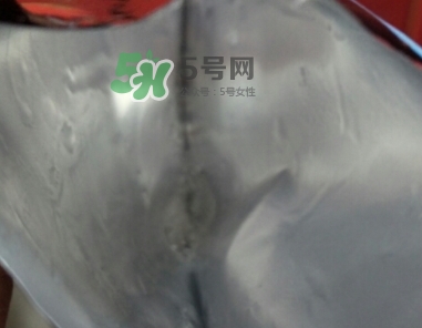 小迷糊玻尿酸竹炭面膜怎么樣？小迷糊黑面膜好用嗎