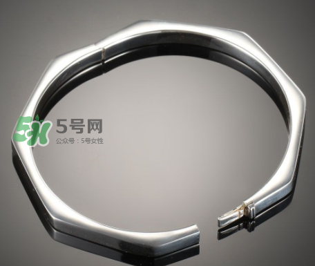 銀手鐲變黑了如何洗白？銀手鐲變黑怎么洗？