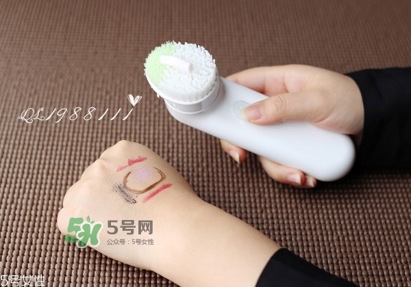 倩碧聲波潔面儀怎么用？倩碧聲波潔面儀使用方法