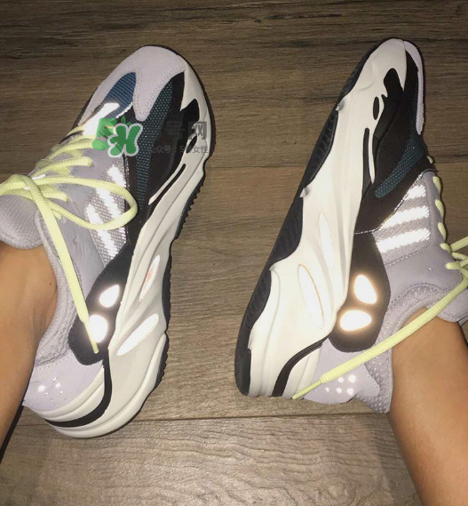 yeezy runner 700多少錢？侃爺復(fù)古跑鞋專柜價(jià)格