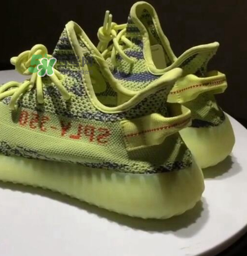 侃爺村上隆合影同款yeezy黃斑馬椰子什么時(shí)候發(fā)售？