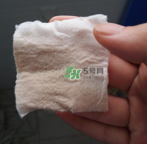 歐詩漫卸妝水怎么樣？歐詩漫卸妝水含酒精嗎？