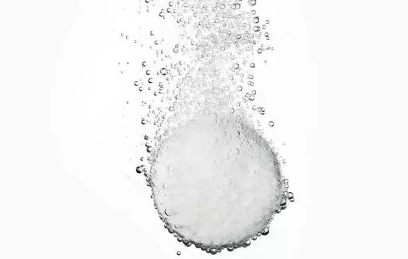 蘇打水是碳酸飲料嗎？蘇打水和碳酸飲料的區(qū)別