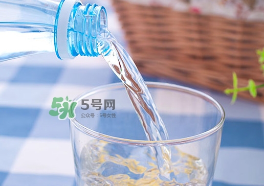 蘇打水一天喝多少最好？蘇打水每天喝多少合適？