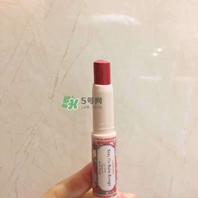 保濕口紅哪個牌子好？什么牌子的口紅保濕效果好