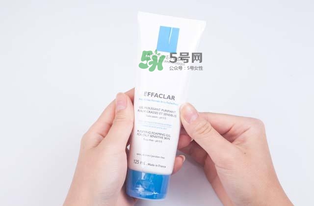 理膚泉凈膚控油潔面泡沫怎么樣？理膚泉潔面泡沫和啫喱