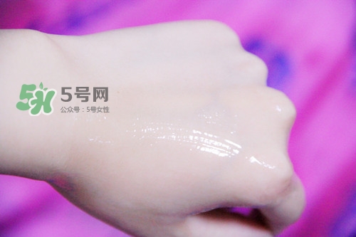 夢(mèng)妝花萃凈白調(diào)理水怎么樣？夢(mèng)妝花萃凈白調(diào)理水能補(bǔ)水嗎？