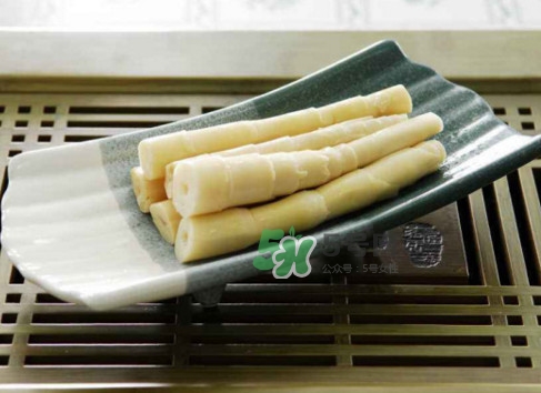 苦筍可以和排骨一起煮嗎？排骨能和苦筍一起吃嗎