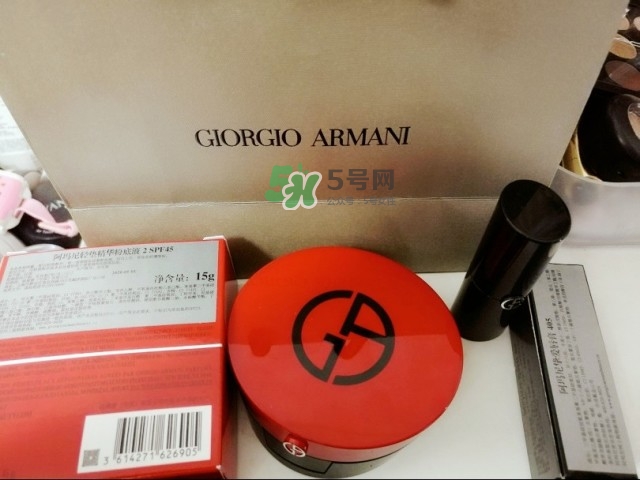 阿瑪尼紅氣墊色號(hào)_阿瑪尼紅氣墊試色圖 阿瑪尼紅氣墊色號(hào)_阿瑪尼紅氣墊試色圖