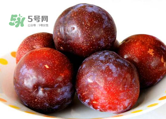 黑布林可以和葡萄一起吃嗎？黑布林和葡萄一起吃好嗎？