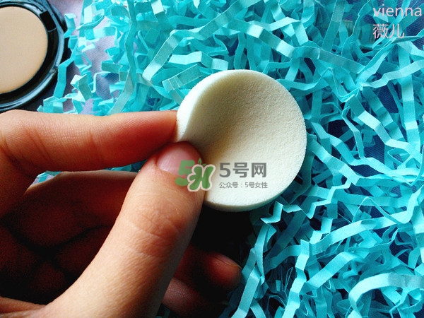 Bobbi Brown芭比波朗粉凝霜怎么樣？芭比波朗無(wú)感持妝粉凝霜好用嗎？