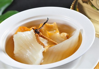 產(chǎn)后吃燕窩好還是花膠？花膠和燕窩可以一起吃嗎？