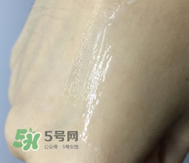 cerave pm乳可以白天用嗎？cerave pm乳白天用會變黑嗎