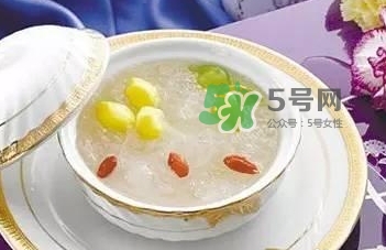 燕窩里面含有激素嗎？燕窩兒童吃了會(huì)不會(huì)性早熟？