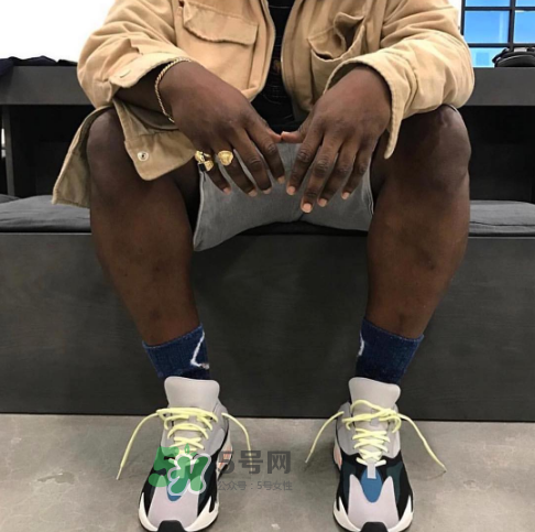 yeezy boost 700上腳效果怎么樣？yeezy boost 700值得買嗎？