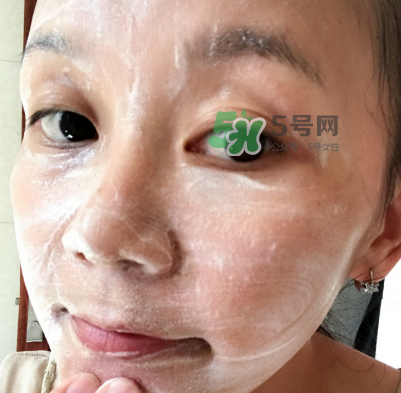 一葉子補(bǔ)水潔面乳怎么樣？一葉子補(bǔ)水洗面奶好用嗎？