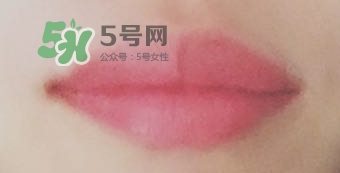 mac魅可立體凝彩唇膏怎么用？魅可立體凝彩唇膏真假辨別