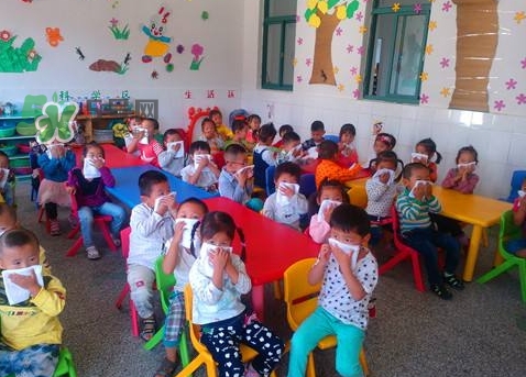 第一次送孩子去幼兒園，你是哪種家長？