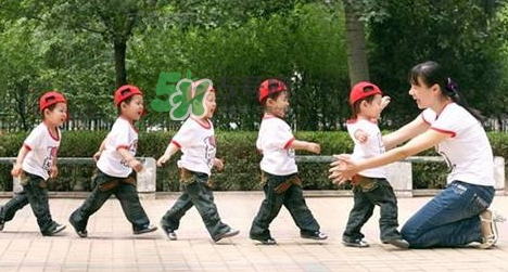 想生多胞胎怎樣調(diào)理？多胞胎國家補貼多少錢？