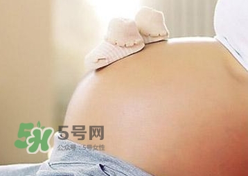 剖腹產(chǎn)真的不疼嗎？20位產(chǎn)后媽媽告訴你剖腹產(chǎn)有多疼
