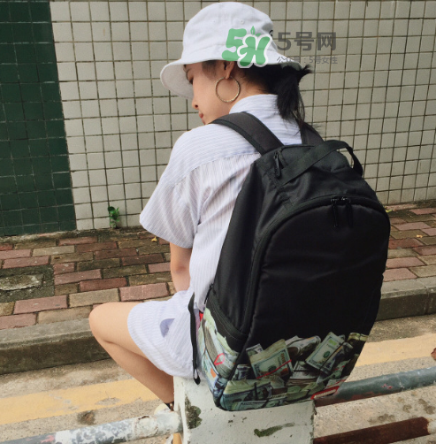 sprayground翅膀書包多少錢？sprayground雙肩包什么價位？