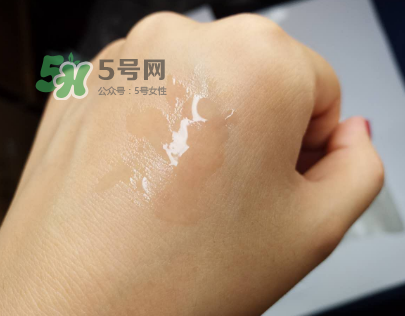 蘭蔻小黑瓶安瓶精華怎么用？蘭蔻小黑瓶安瓶精華使用方式