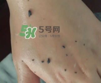 韓后茶蕊去角質(zhì)素怎么用？韓后茶蕊亮滑去角質(zhì)素用法