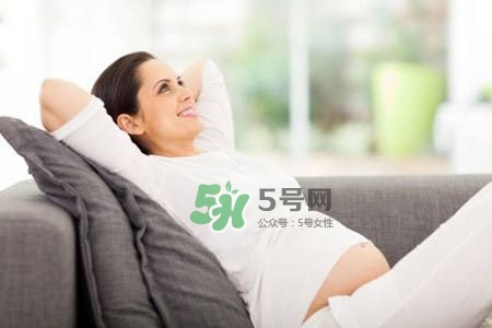 孕婦睡覺能伸懶腰嗎？孕婦睡覺伸懶腰對胎兒有什么影響？