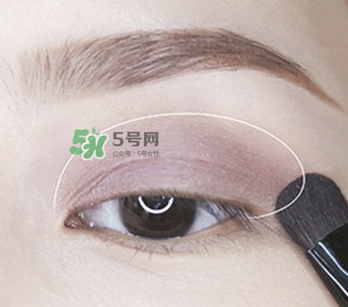 煙熏妝怎么畫？煙熏妝的畫法步驟圖解