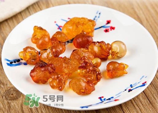 桃膠適合什么人吃？吃桃膠會上火嗎？