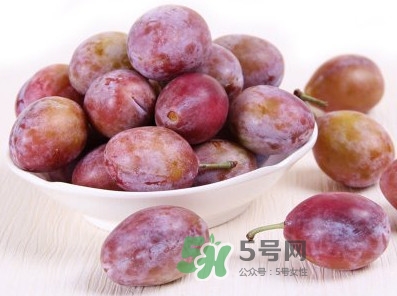 西梅一次多少合適？西梅一天吃幾個(gè)最好