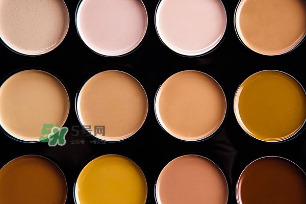 怎么選擇適合自己的粉底 粉底色號(hào)選擇注意事項(xiàng) 怎么選擇適合自己的粉底 粉底色號(hào)選擇注意事項(xiàng)
