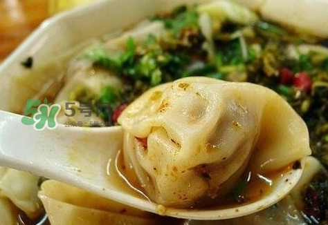 抄手是餛飩嗎？餛飩和抄手有什么區(qū)別