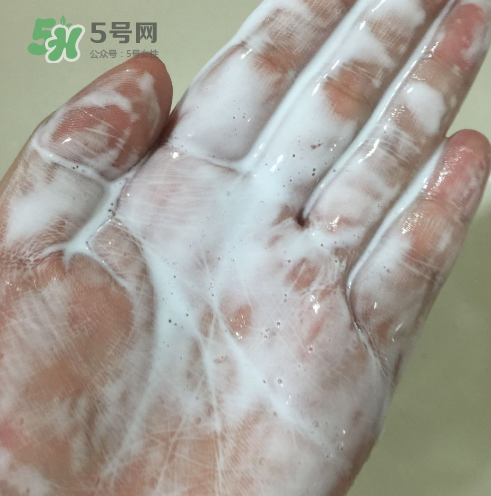 理膚泉潔面啫喱怎么樣？理膚泉潔面啫喱好用嗎？