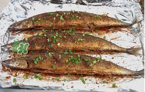 秋刀魚怎么烤好吃？用烤箱烤秋刀魚多少溫度合適